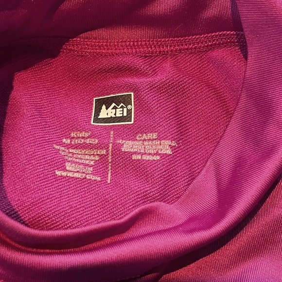 REI kids Base Layer long-sleeved shirt with thumb holes size M (10-12) - Picture 3 of 4